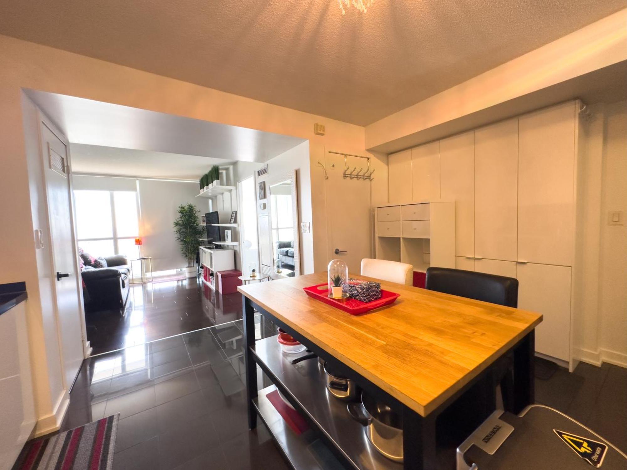 Apartment Comfort Iceboat Suites Lakeview & Free Parking Toronto