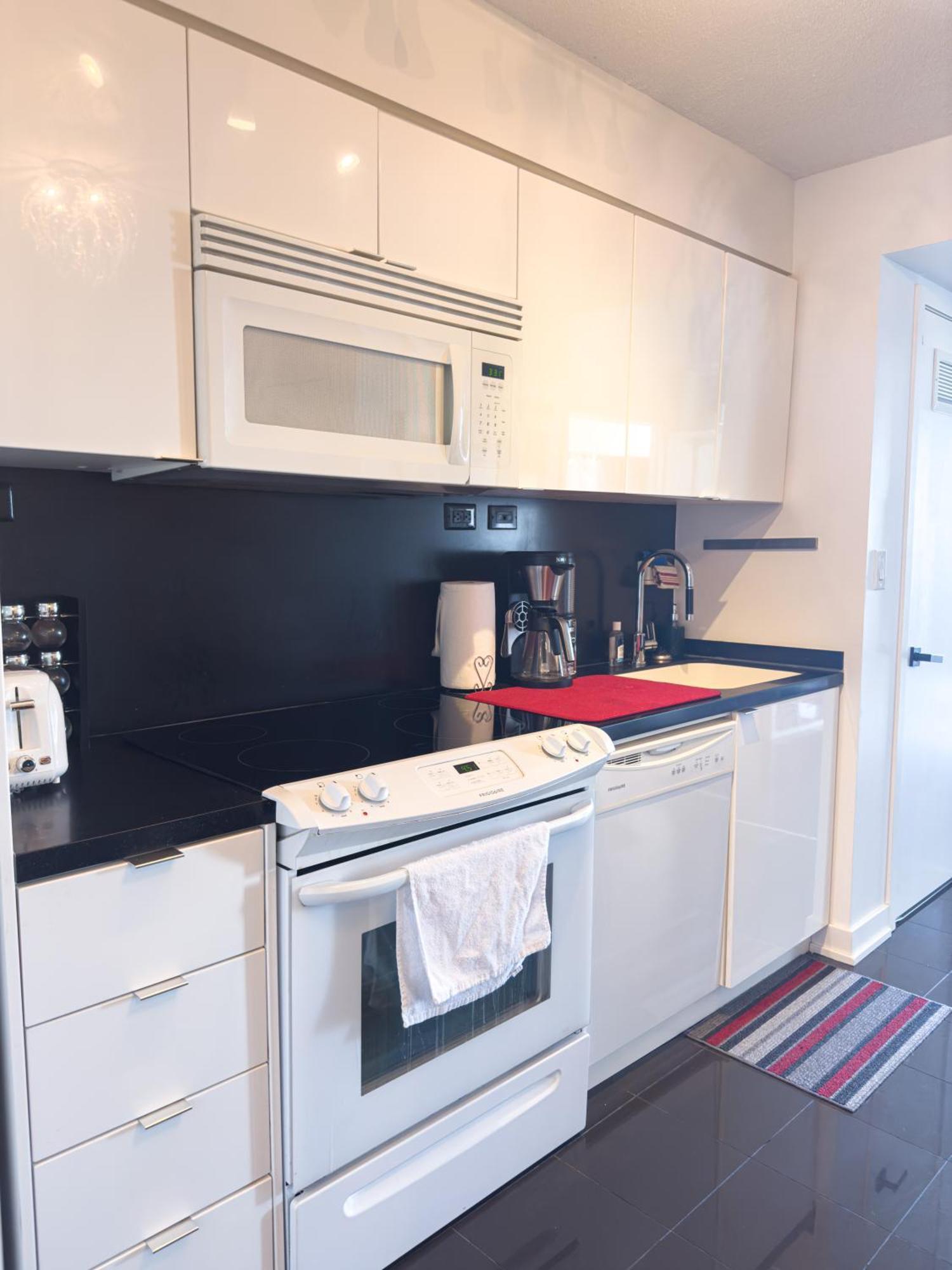 Comfort Iceboat Suites Lakeview & Free Parking Apartment